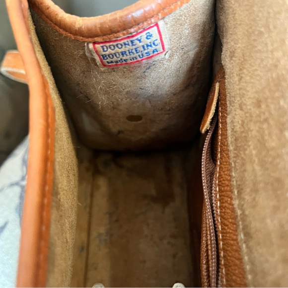 Dooney & Burke All-Weather Leather Vintage Essex Purse - Picture 16 of 16